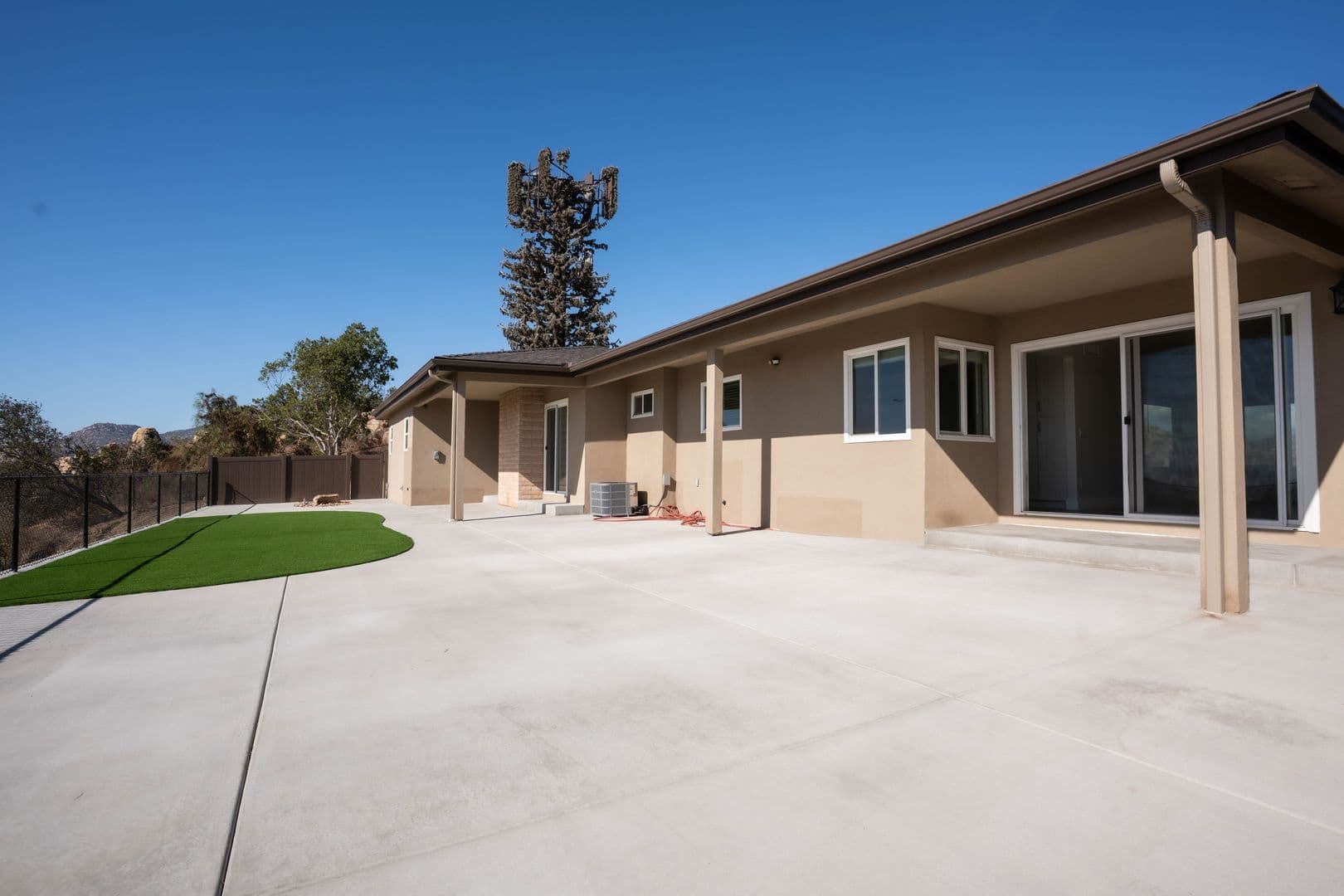 El Cajon House: 9414 Saddle Hill Rd