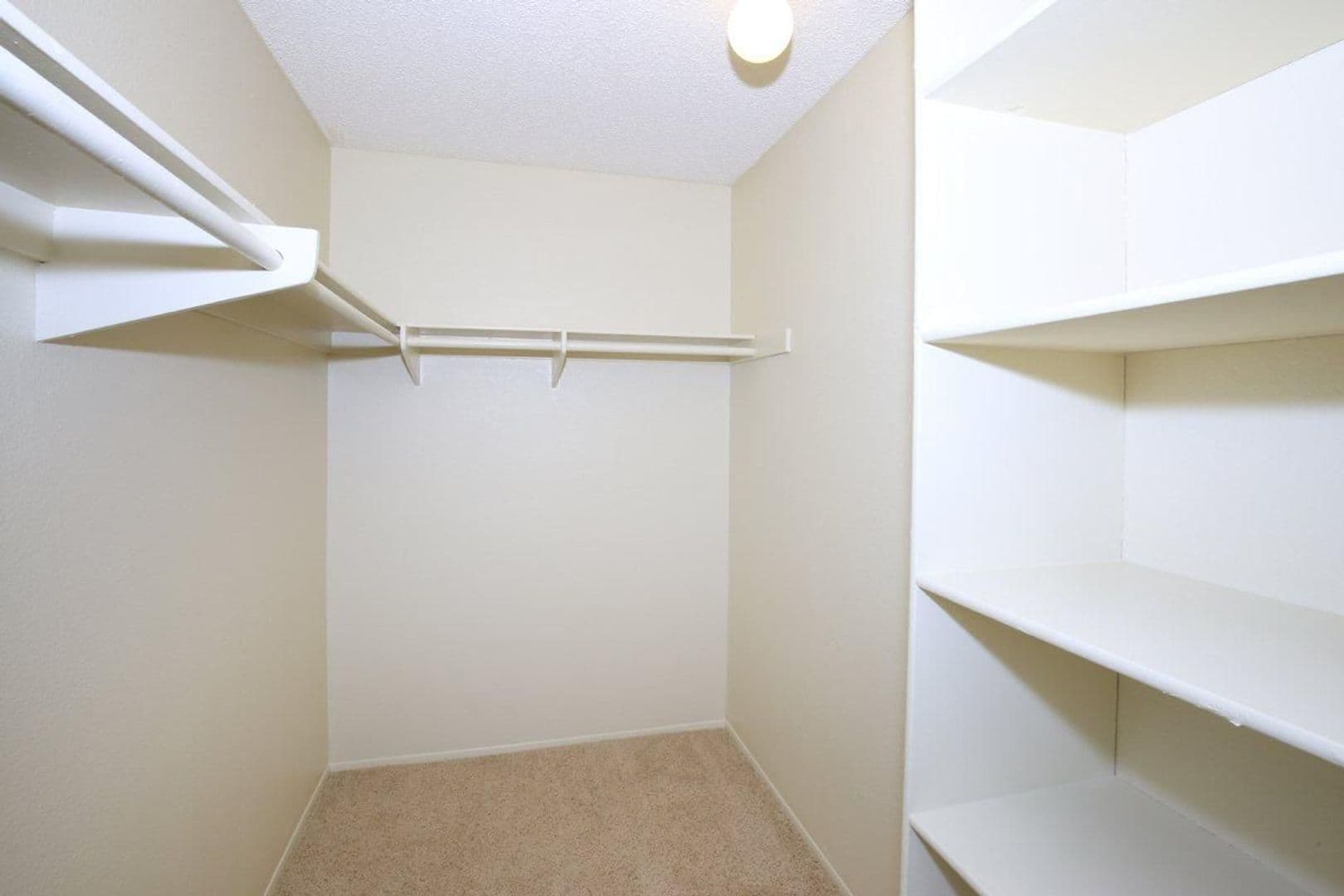 Chula Vista Apartment: 350 3rd Ave