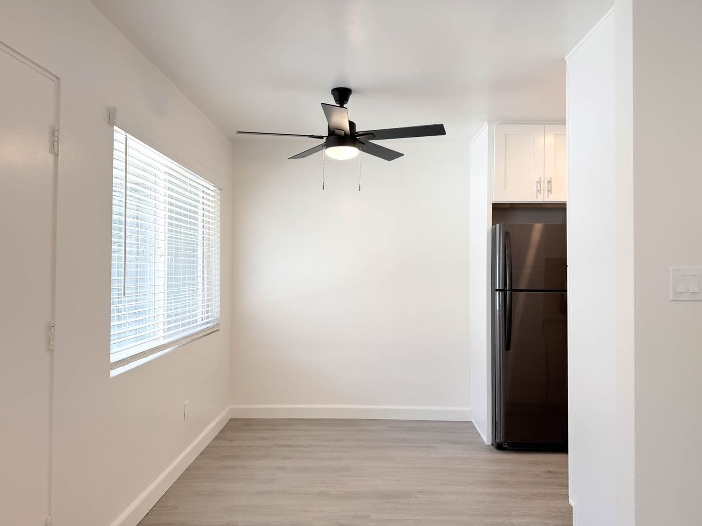 San Diego Apartment: 4427 Estrella Ave