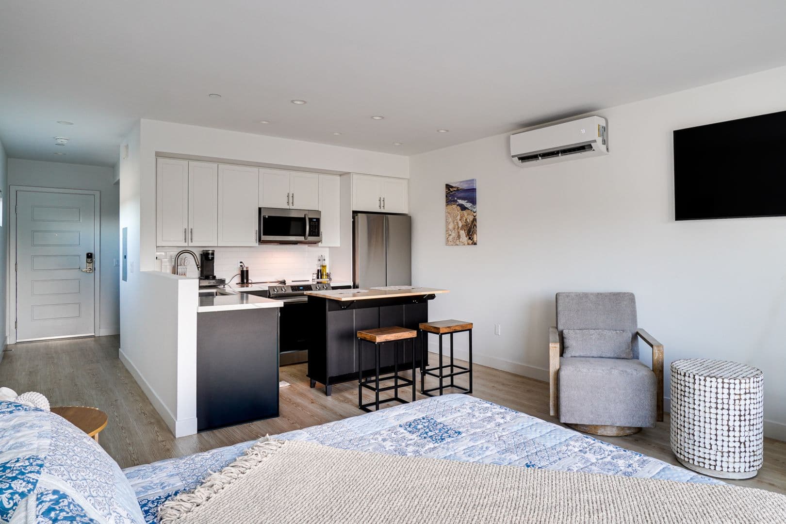 San Diego Apartment: 3910 Chapman Street