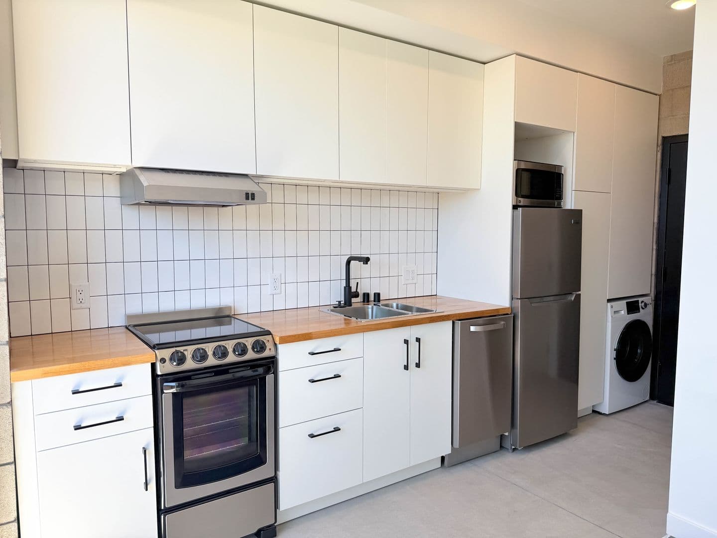 San Diego Apartment: 1520 Tyler Ave