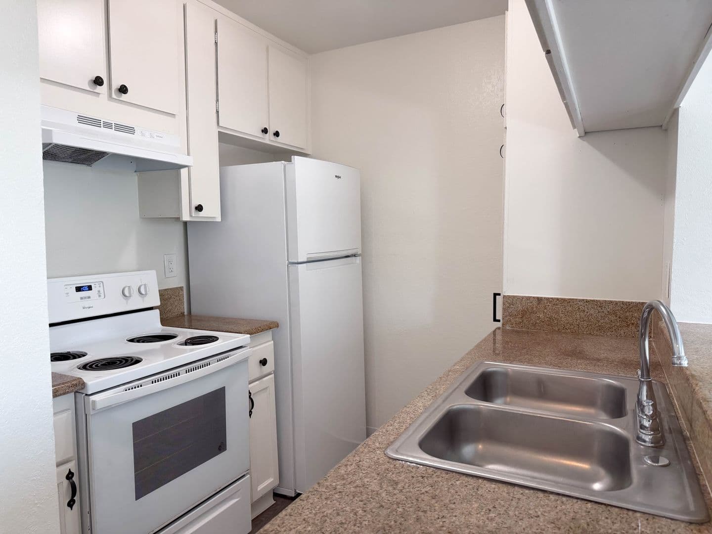 San Diego Apartment: 3815 Marlborough Avenue