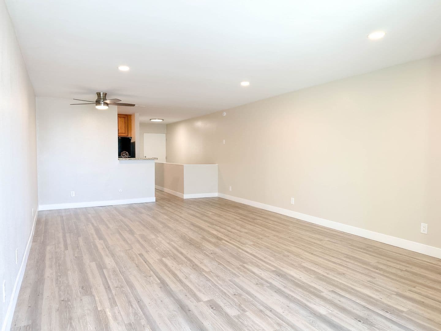 San Diego Apartment: 6867 Golfcrest Drive