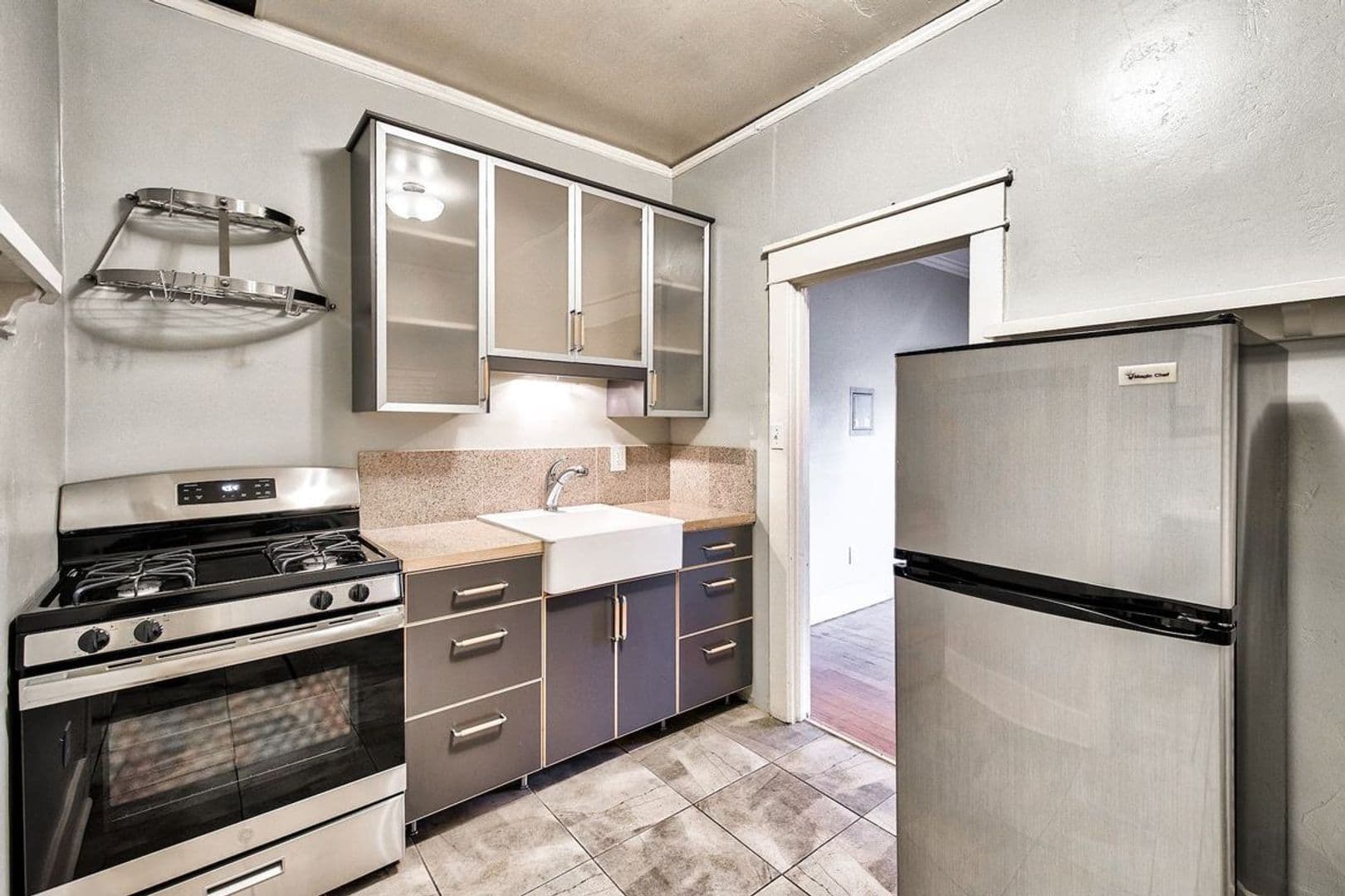 San Diego Apartment: 2408 2nd Ave