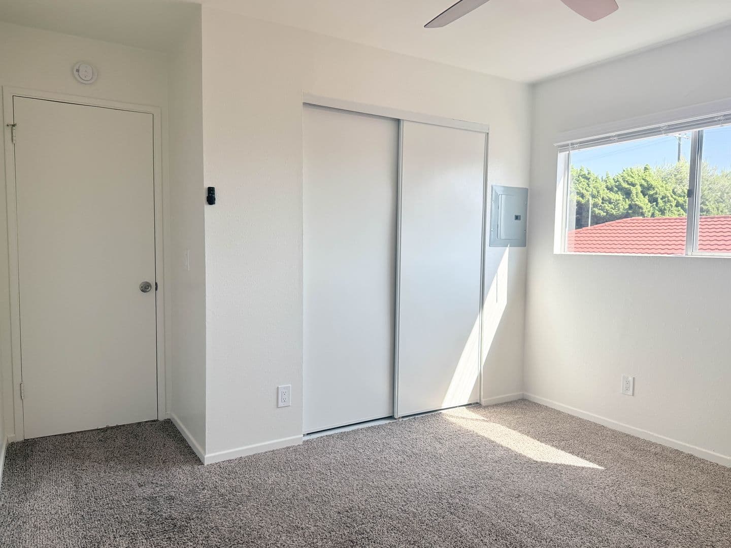 Imperial Beach Apartment: 277 Evergreen Avenue