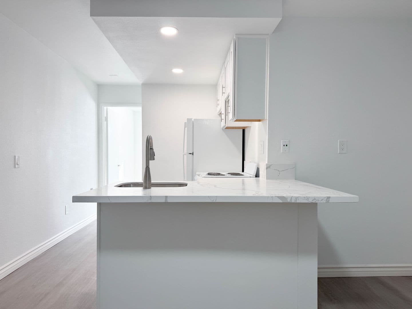 San Diego Apartment: 4563 38th St