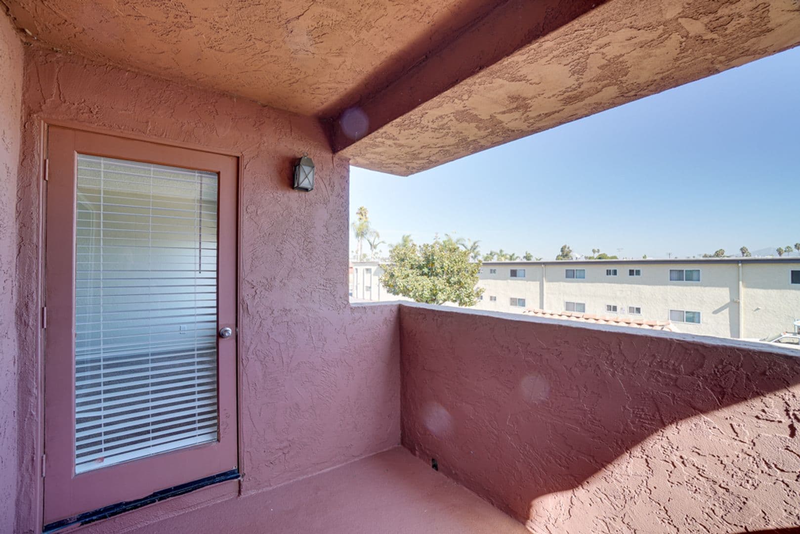 Chula Vista Apartment: 670 F Street