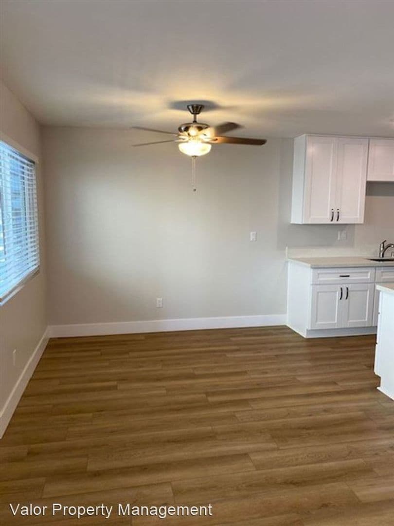 Imperial Beach Apartment: 285 Elder Ave