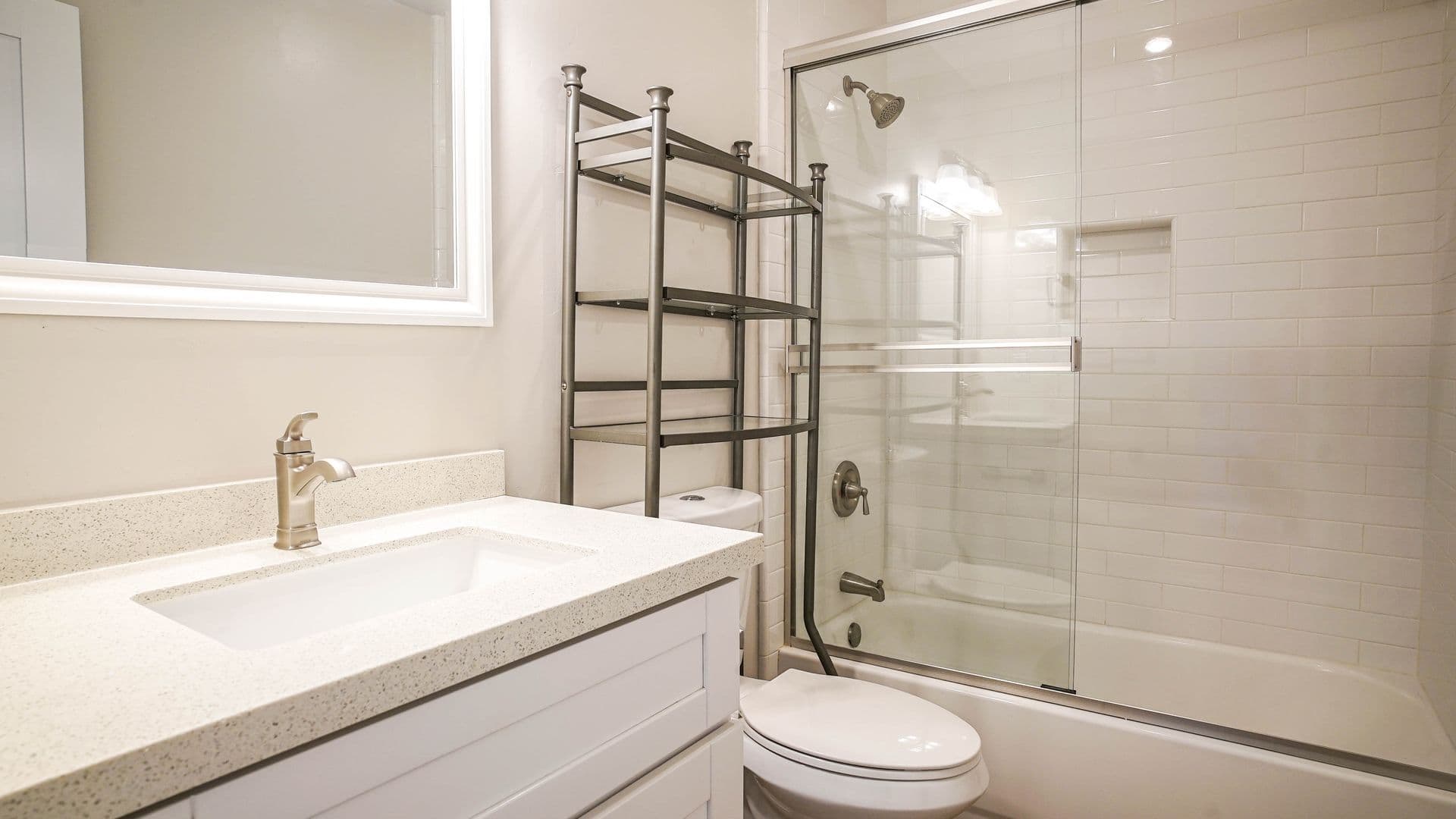 Imperial Beach Apartment: 285 Elder Ave