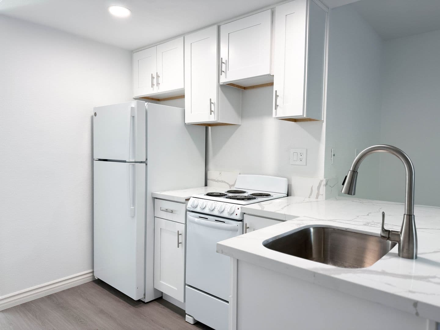 San Diego Apartment: 4563 38th St
