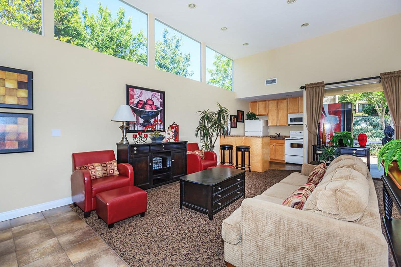 La Mesa Apartment: 5333 Baltimore Dr