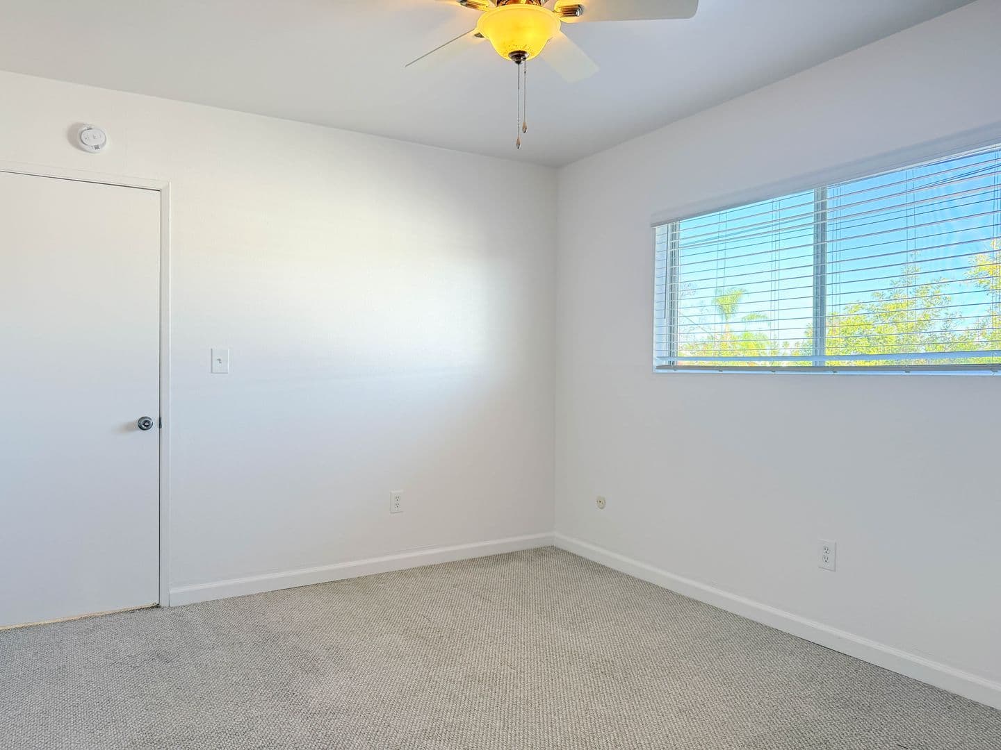 San Diego Apartment: 4639 Iowa Street