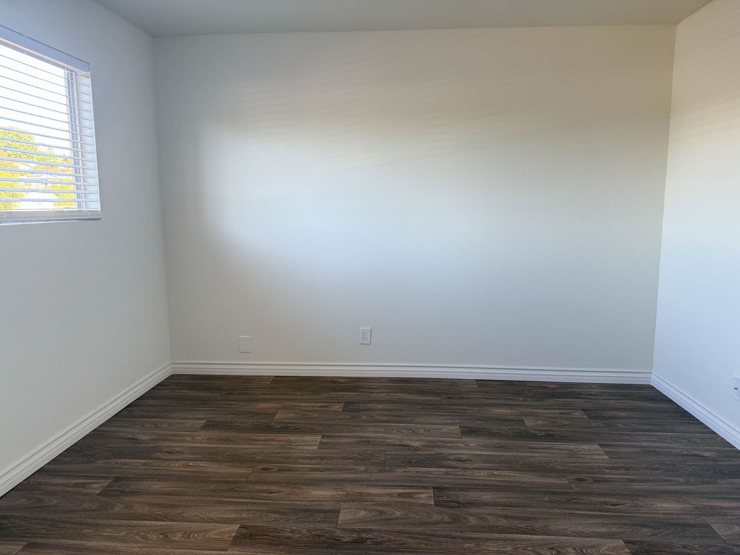 Lakeside Apartment: 9250 Winter Gardens & 12058 Rockcrest Rd.
