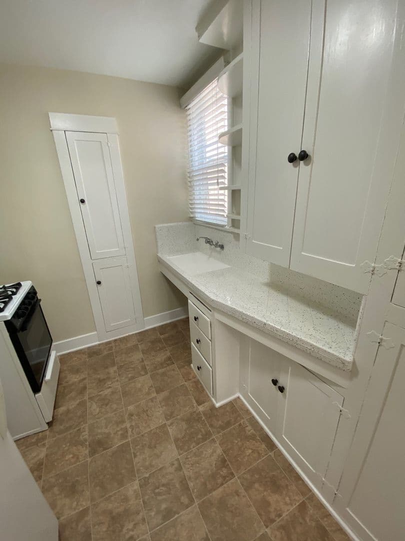 San Diego Apartment: 4260 Campus Ave