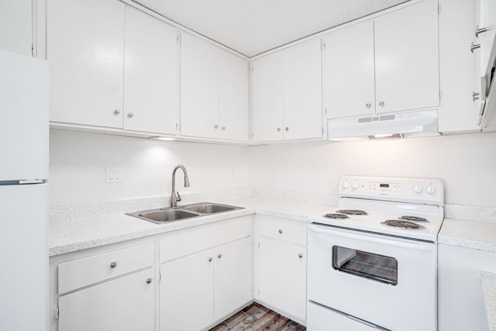 El Cajon Apartment: 1037 E. Lexington Ave