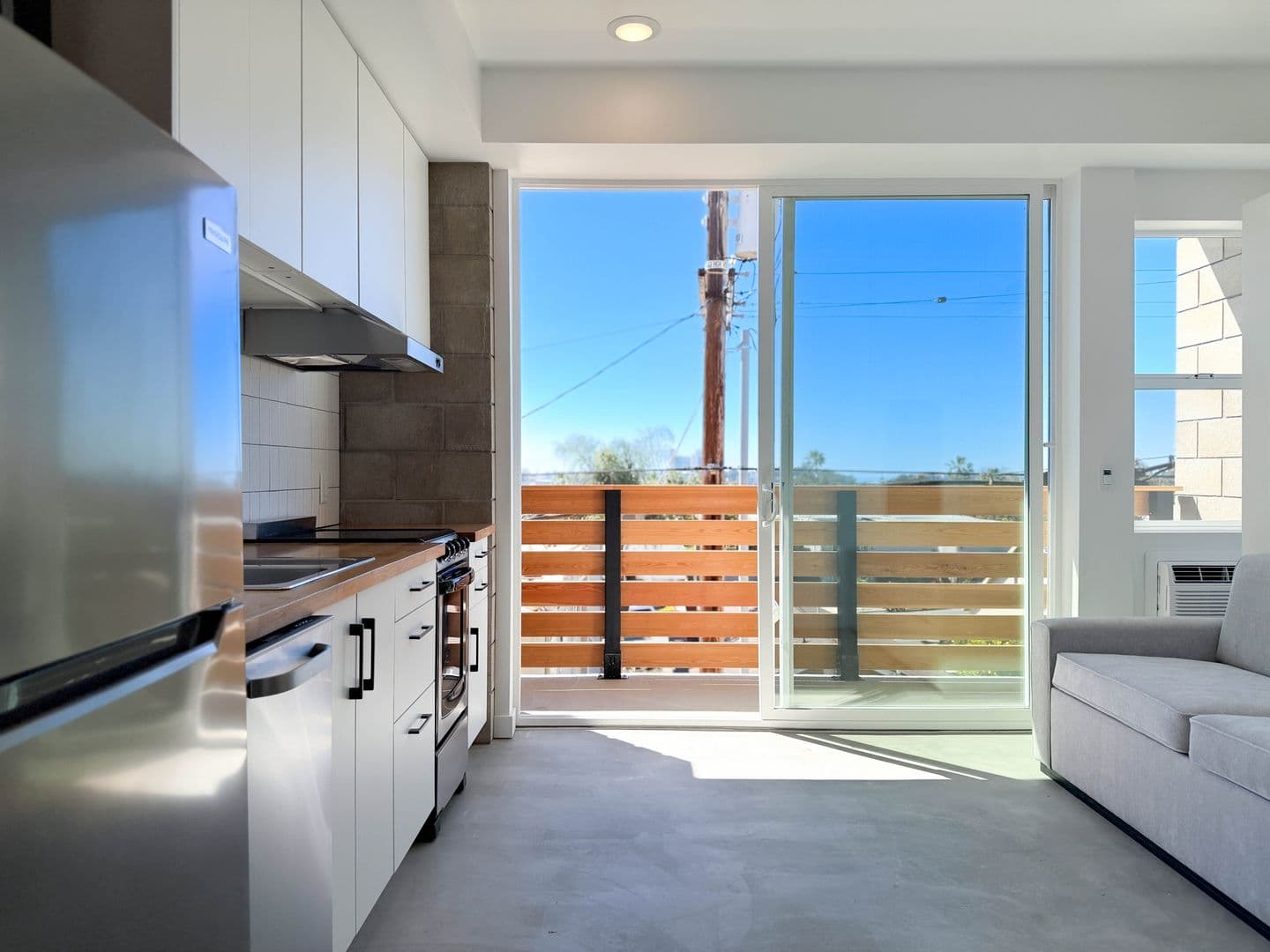 San Diego Apartment: 1520 Tyler Ave