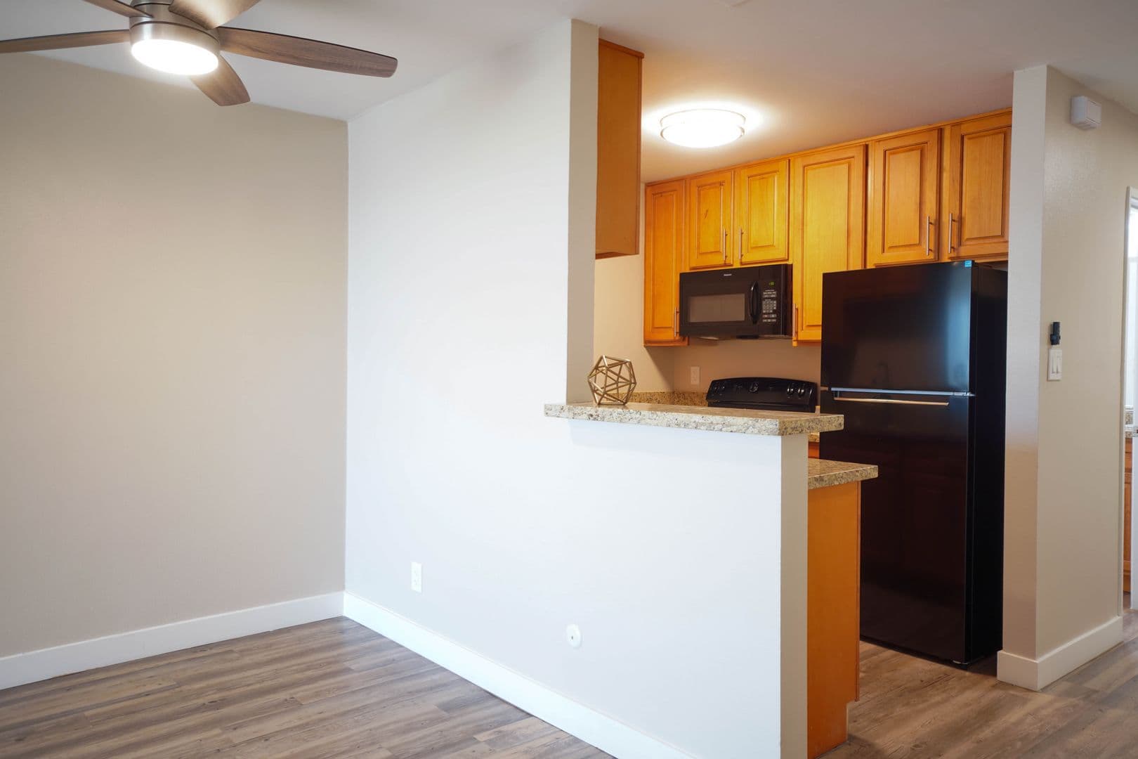 San Diego Apartment: 6867 Golfcrest Drive