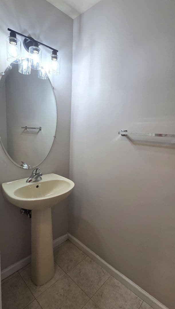 Sicklerville Townhome: 20 Normans Ford Dr