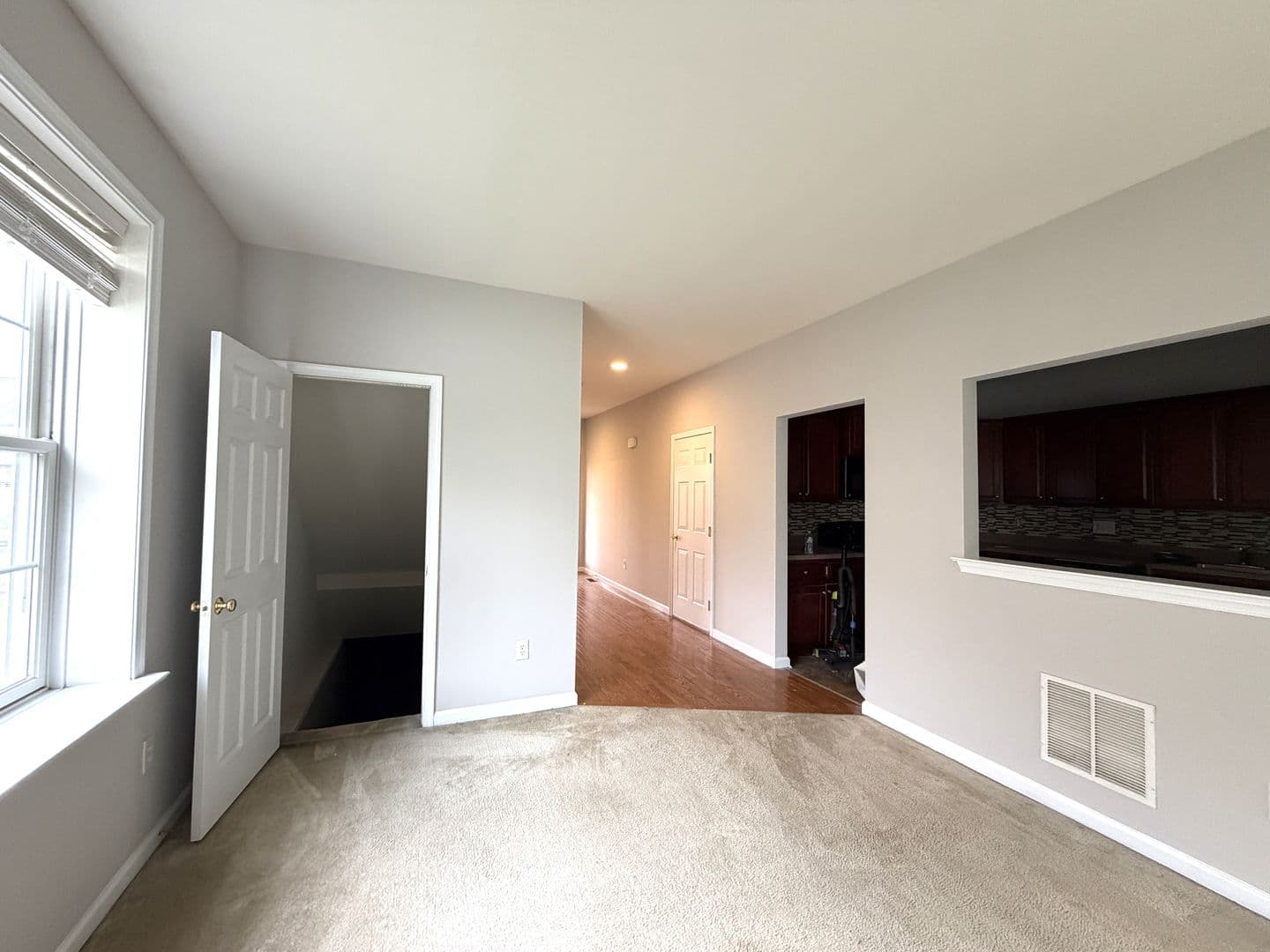 Sicklerville Townhome: 11 Camino Ct