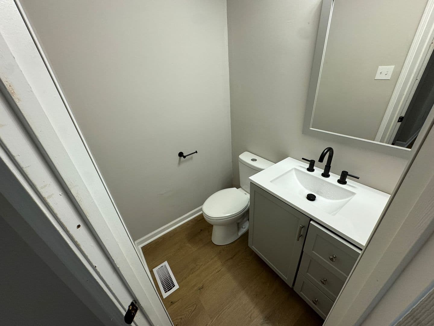 New Jersey Townhome: 181 Logan St