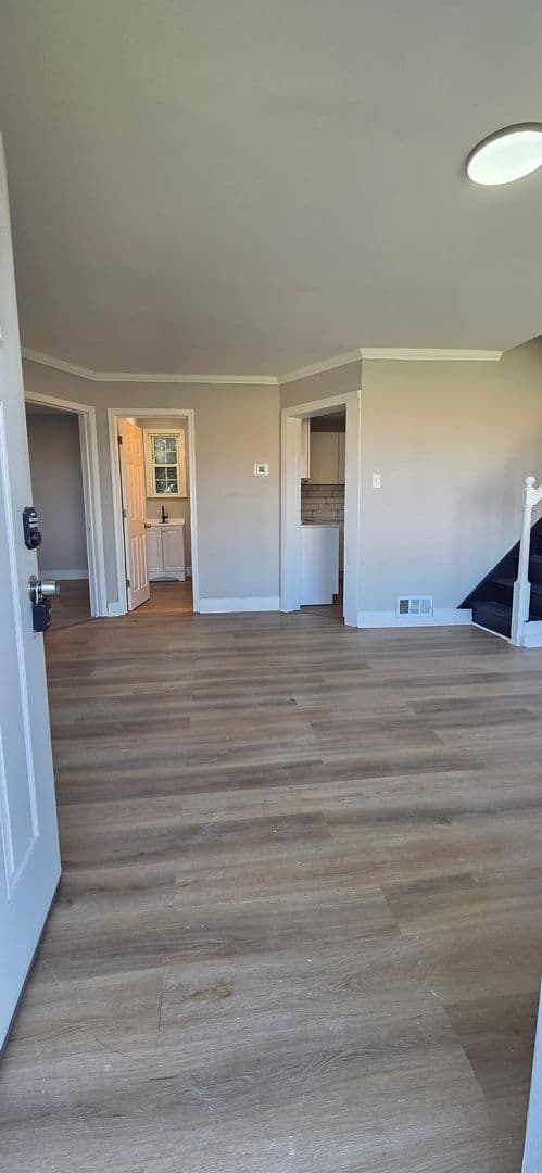 Levittown House: 1019 Green Ln