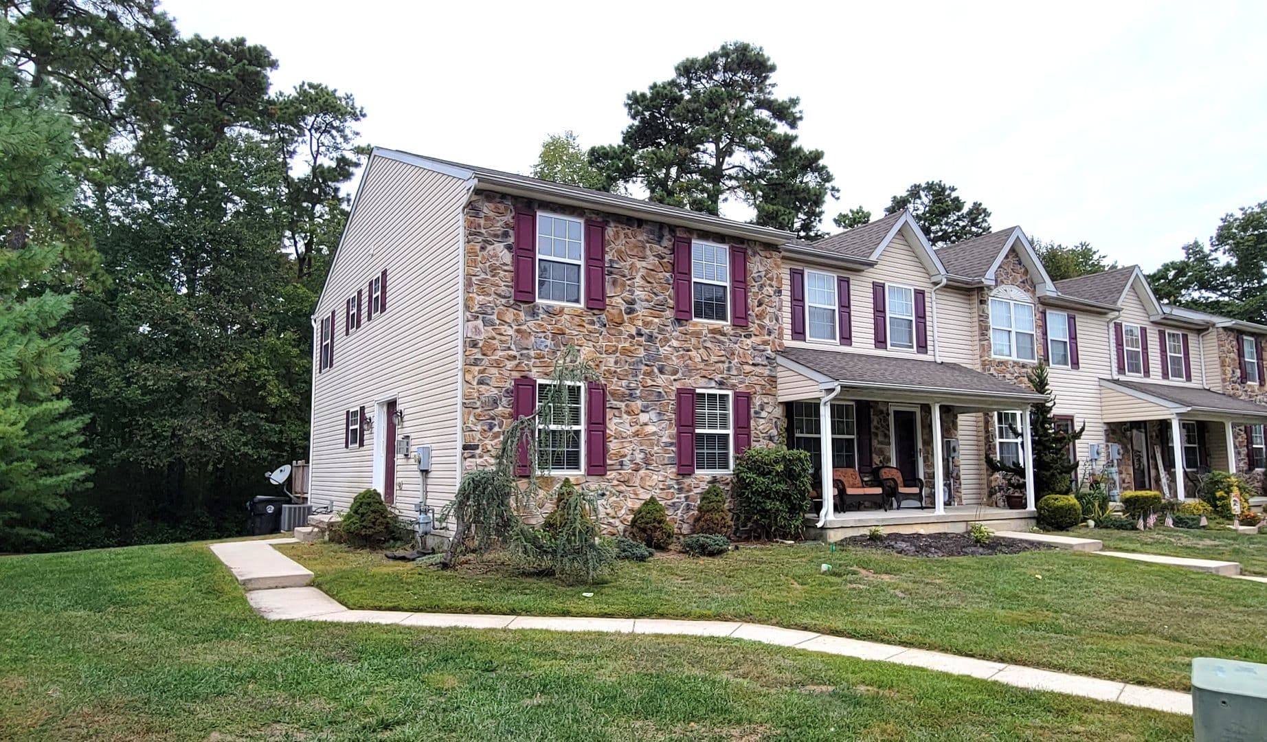Sicklerville Townhome: 20 Normans Ford Dr