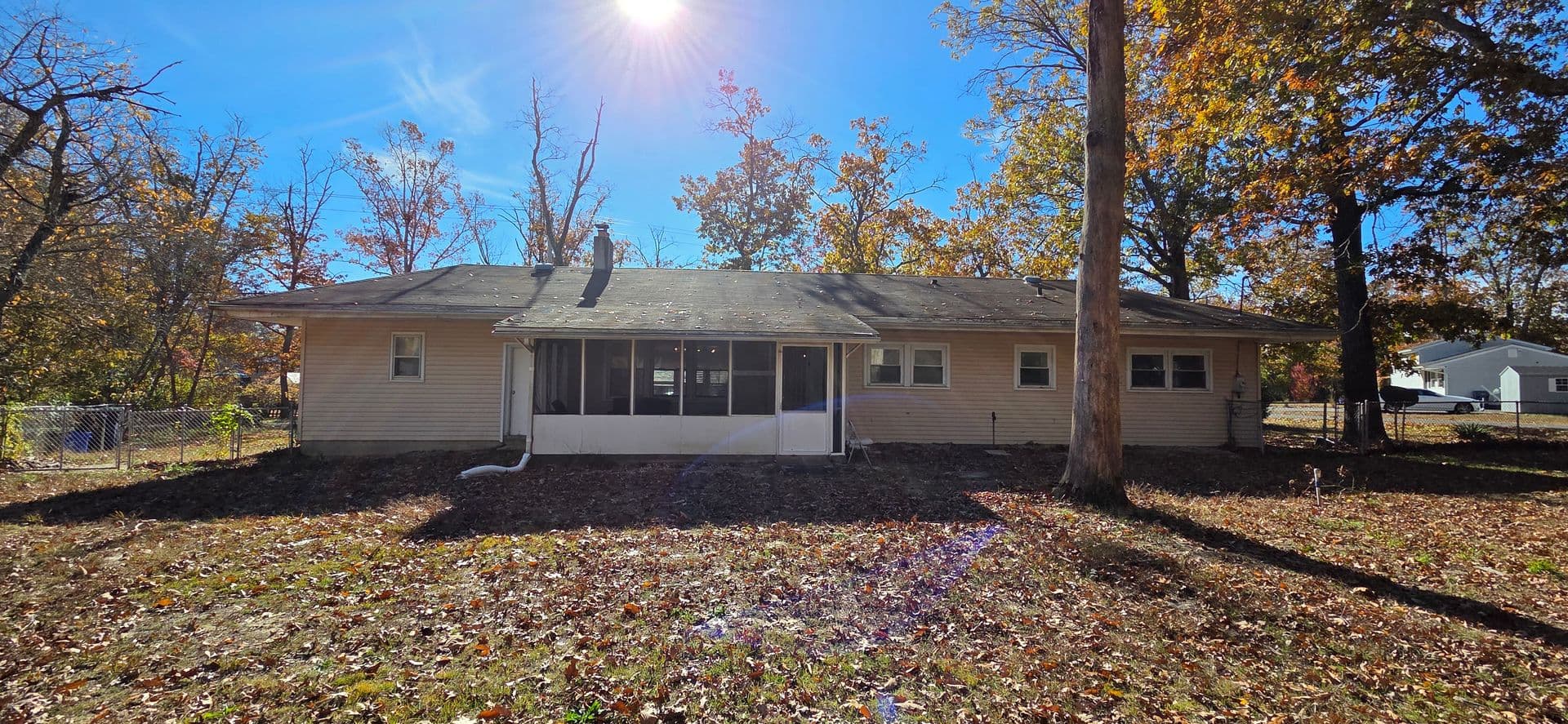 Williamstown House: 319 Jays Ave