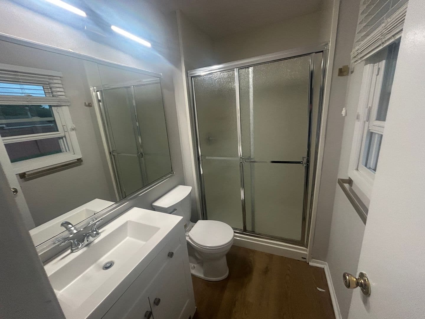 Willingboro House: 77 Executive Ln