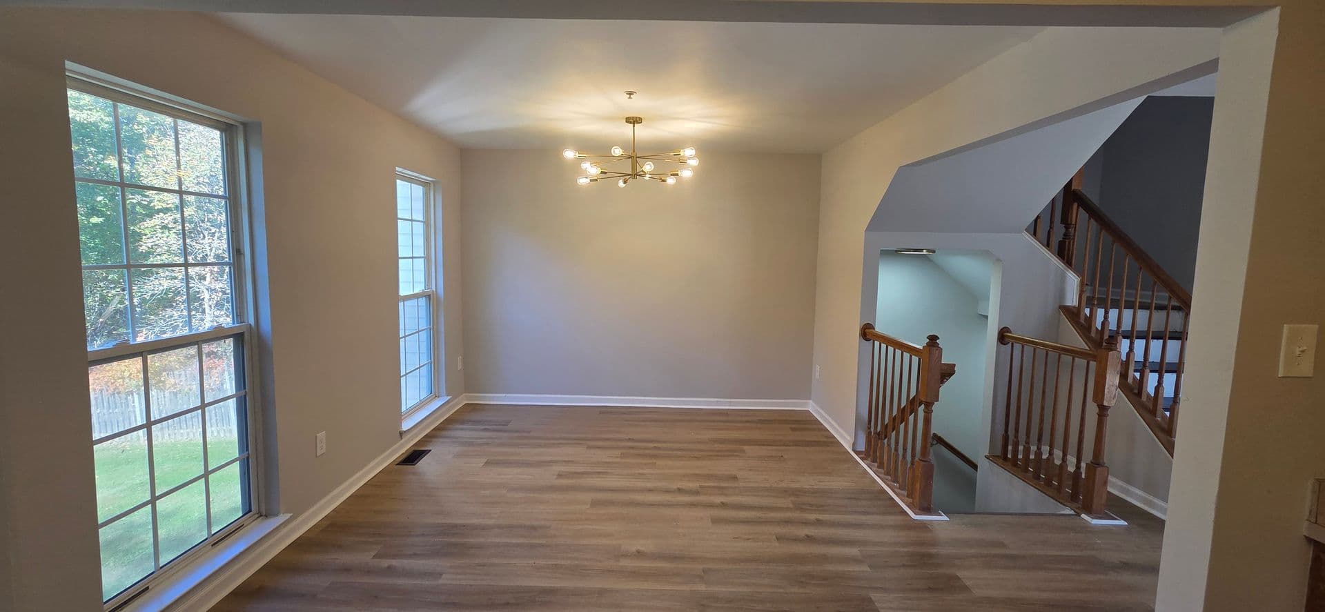 Clementon House: 2031 Broadacres DR