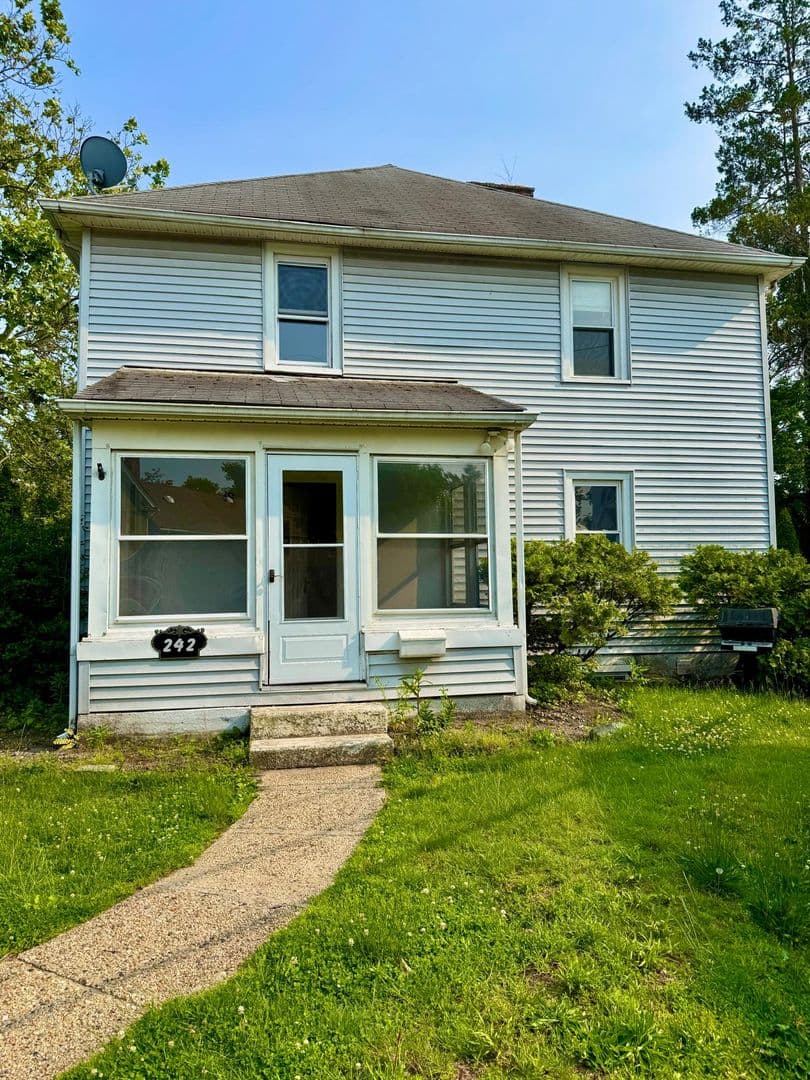 Brooklawn House: 242 New Jersey Rd