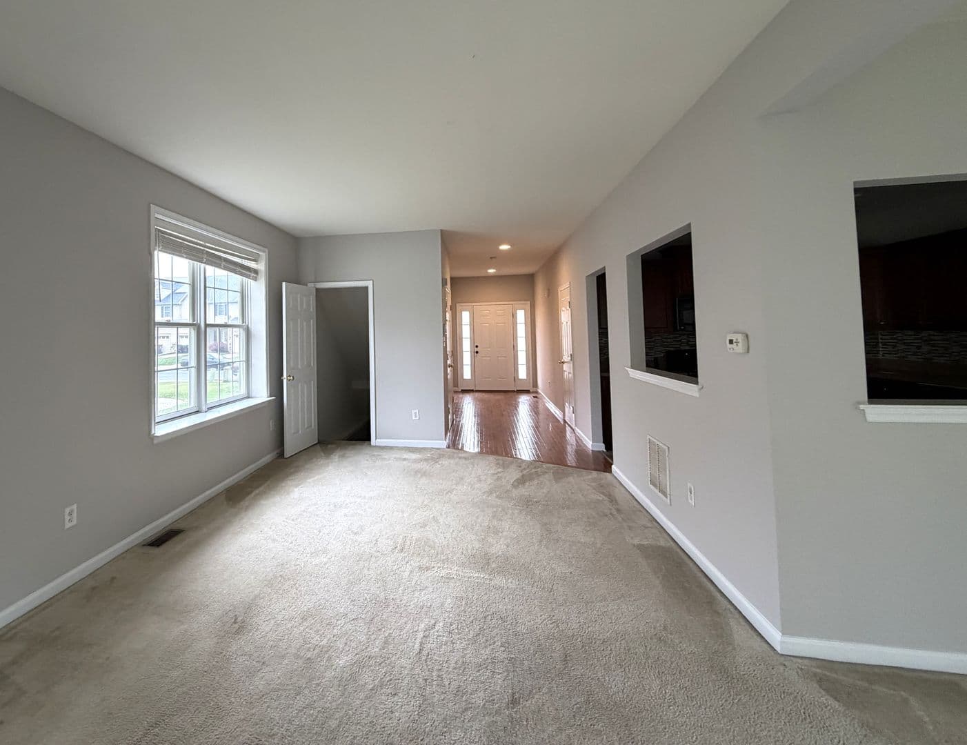 Sicklerville Townhome: 11 Camino Ct