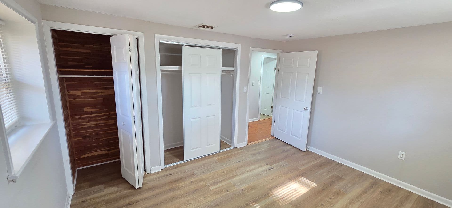Williamstown House: 319 Jays Ave