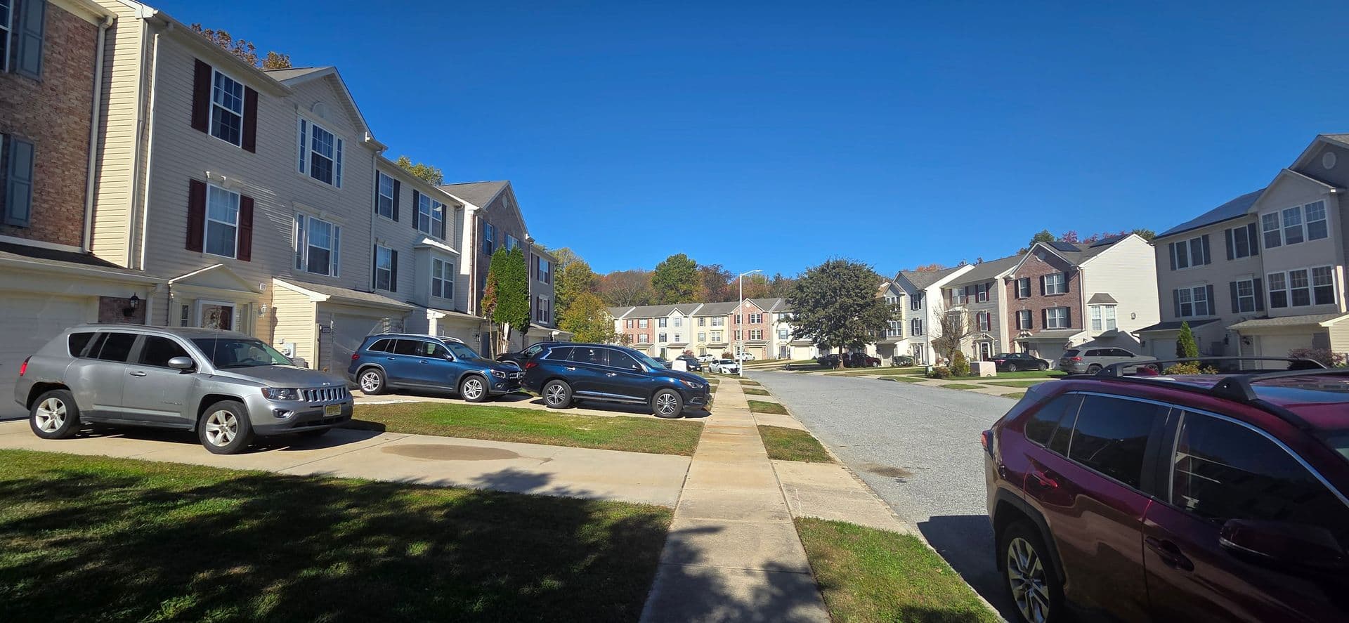 Clementon House: 2031 Broadacres DR