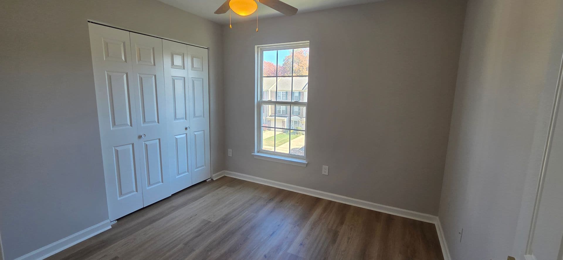 Clementon House: 2031 Broadacres DR