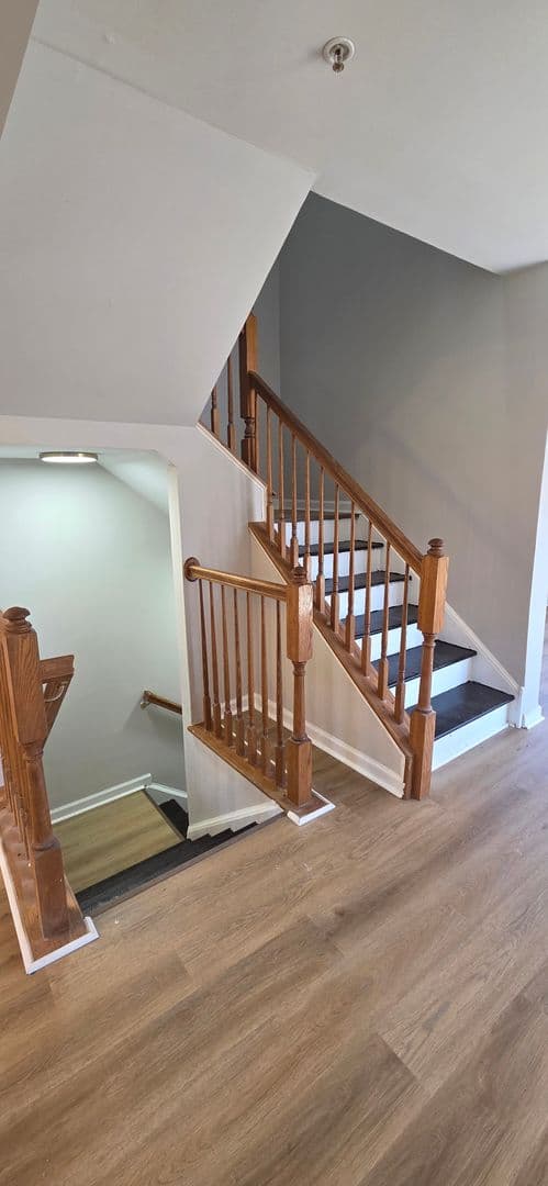 Clementon House: 2031 Broadacres DR