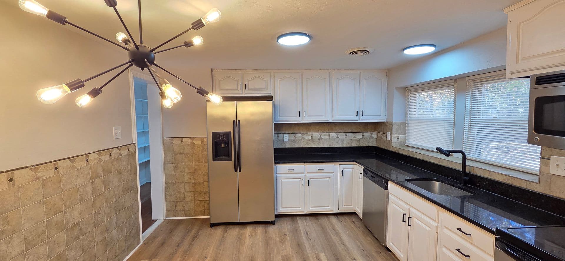 Williamstown House: 319 Jays Ave