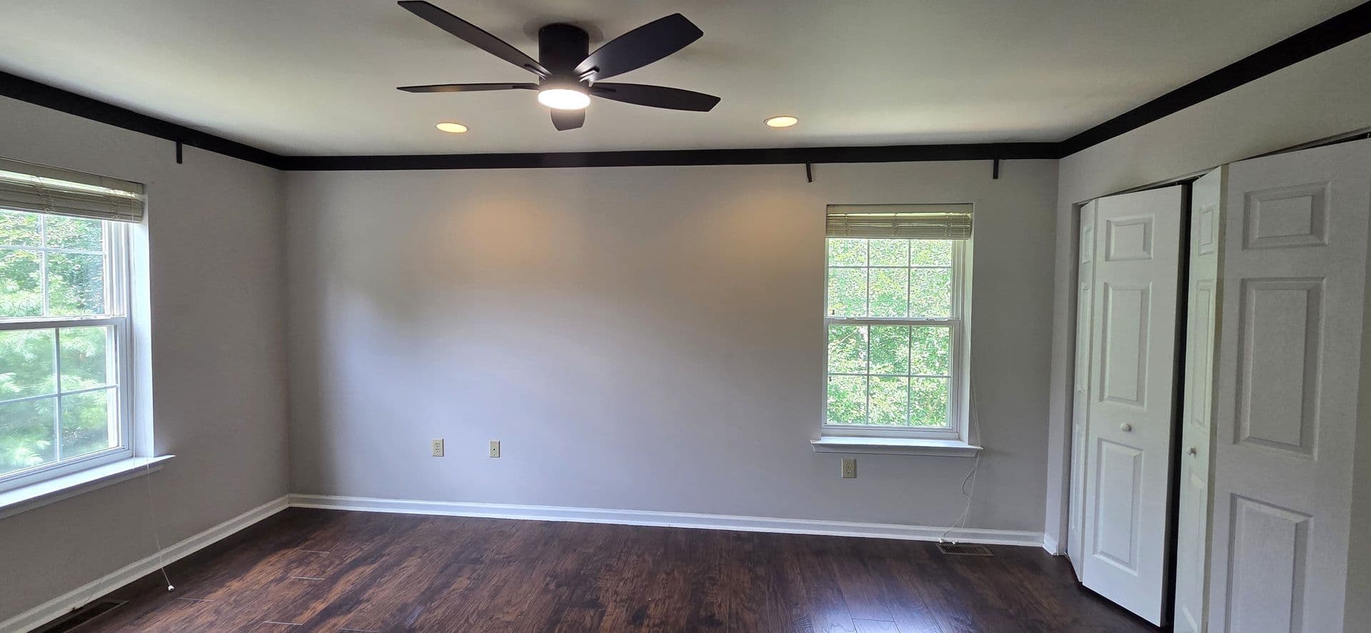 Sicklerville Townhome: 20 Normans Ford Dr