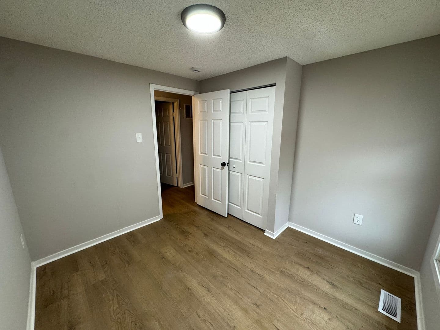 New Jersey Townhome: 181 Logan St