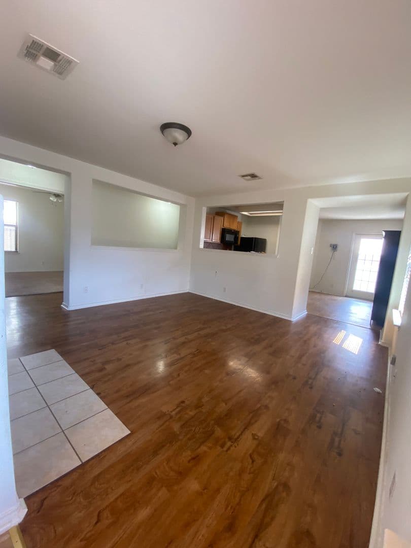 San Marcos House: 206 Calixto Ct
