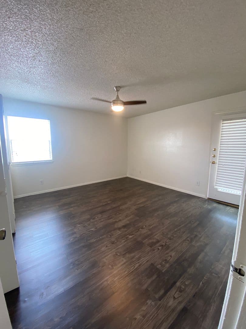 San Marcos Apartment: N. LBJ-1226