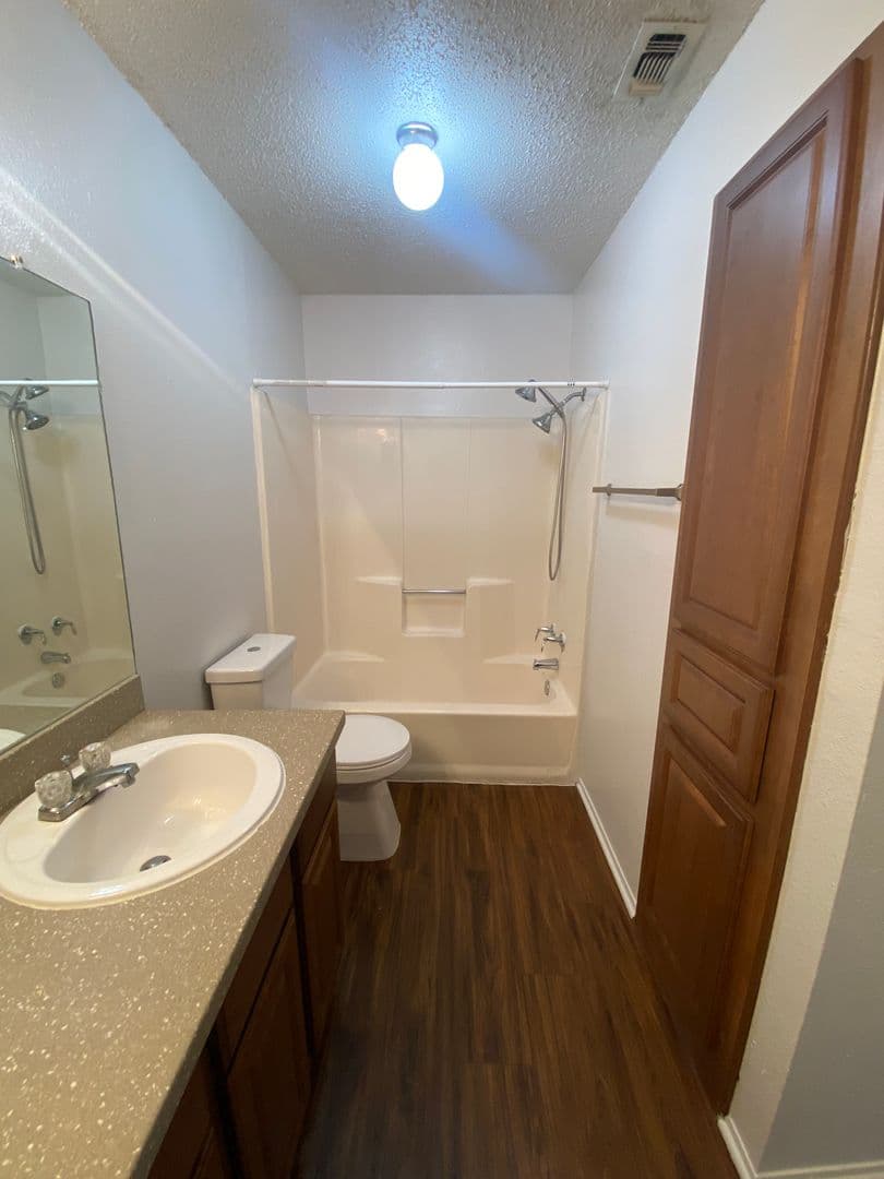 San Marcos Apartment: 205 Craddock - E-3