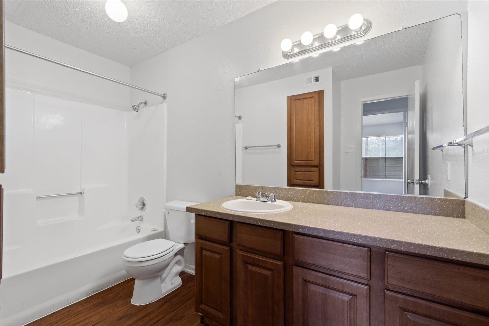 San Marcos Apartment: 205 Craddock - G-2