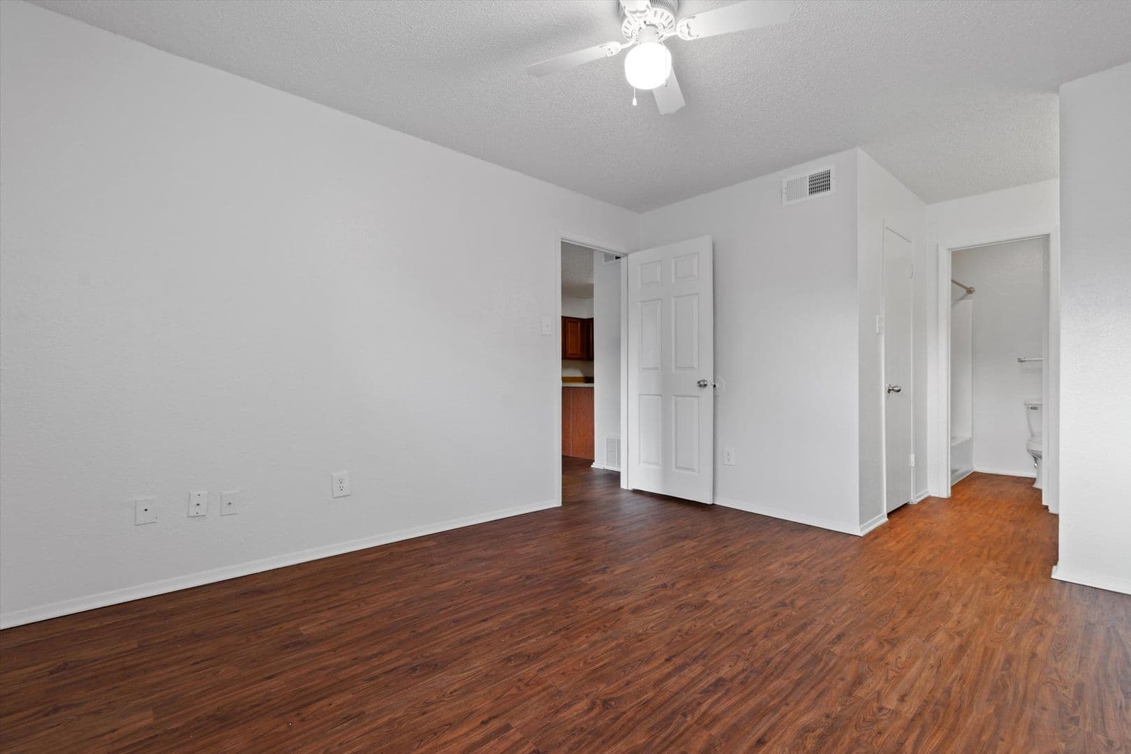 San Marcos Apartment: 205 Craddock - G-5