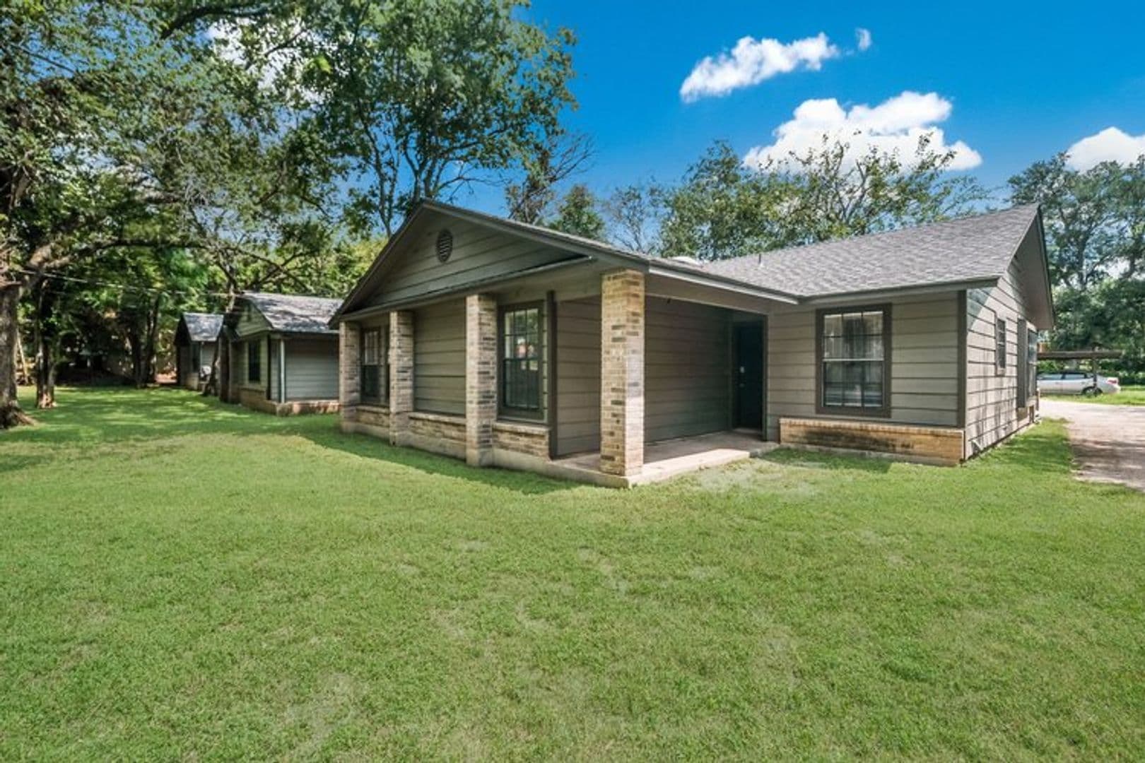 San Marcos Apartment: Academy-1104