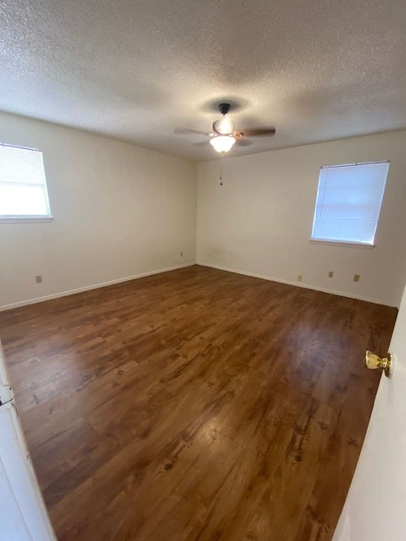 San Marcos Apartment: N. LBJ-1226