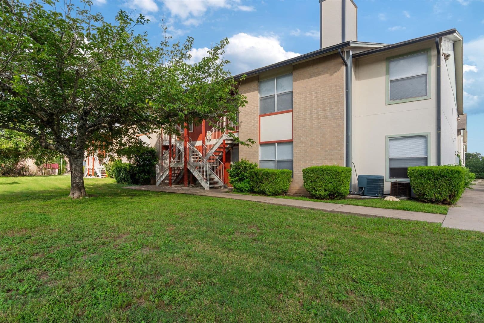San Marcos Apartment: 205 Craddock - G-2