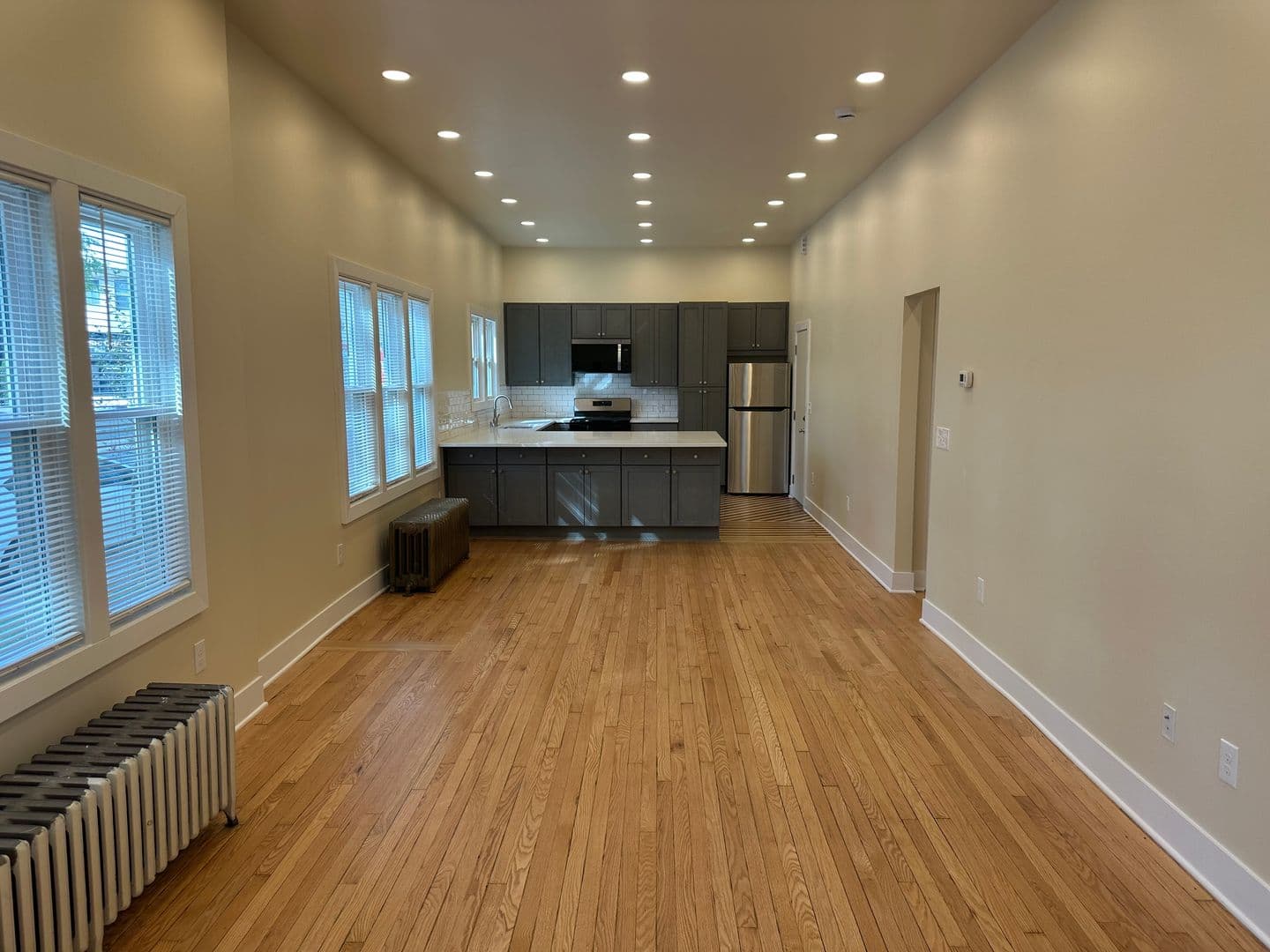 Milwaukee Apartment: 901 E Center St