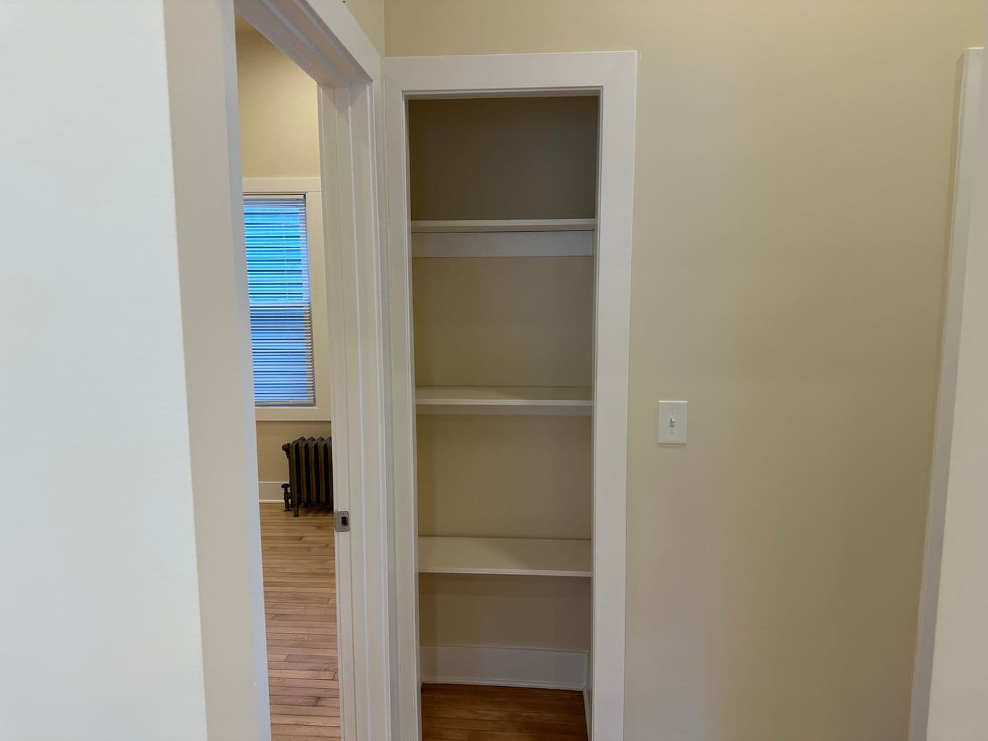Milwaukee Apartment: 901 E Center St