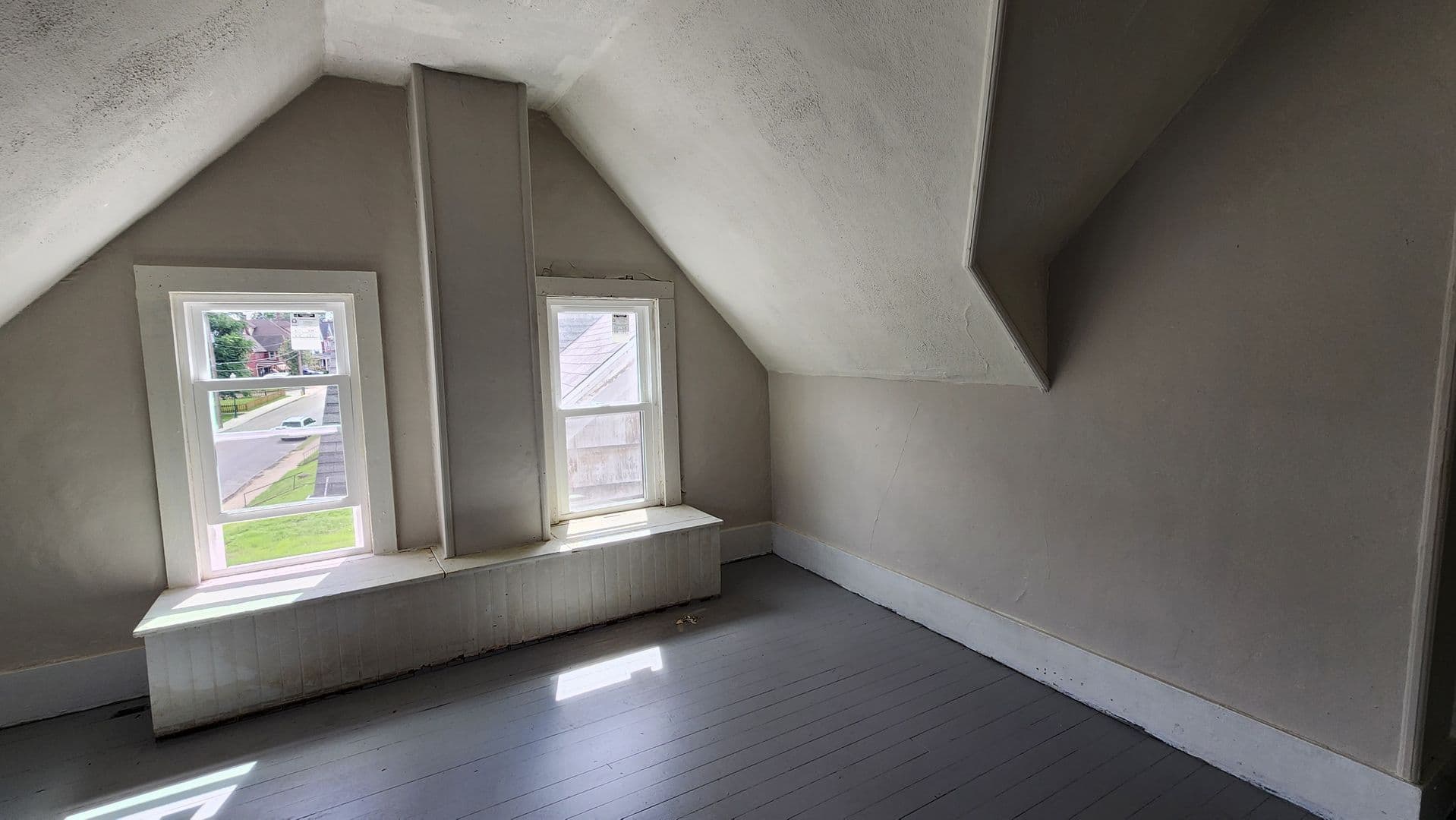 Bradford Apartment: 86 Congress Street