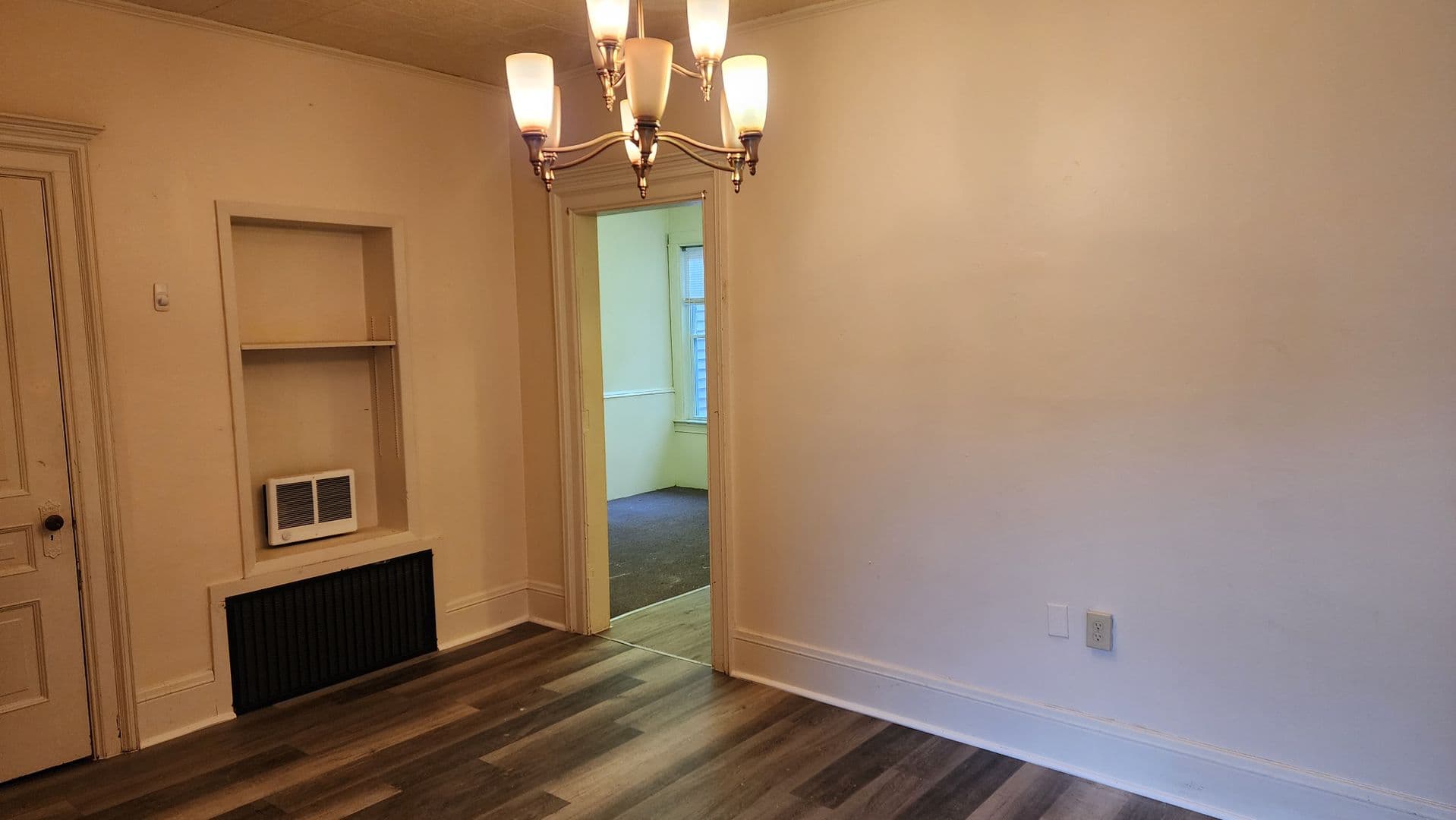 Bradford Apartment: 26 Pine Street